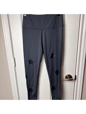 Premium Aesthetic, Cut the Frills Women Gray Leggings, Irredescent Stars, Medium